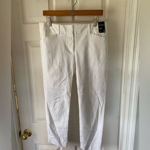 White, slim leg cropped pants